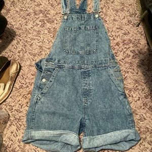 Gap shorts overalls - coveralls - romper perfect condition ❤️